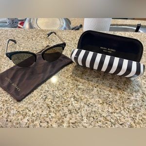 Henri Bendel Sunglass